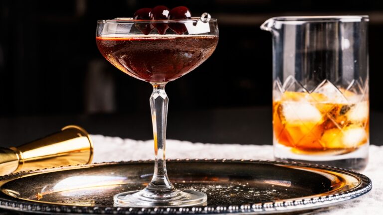 Story of Two Cocktails-Old Fashioned and the Manhattan